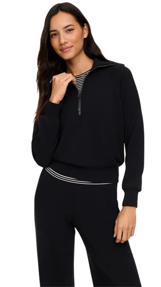 Airessentials Half Zip, Very Black