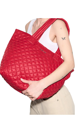 Apple Medium Metro Tote Deluxe