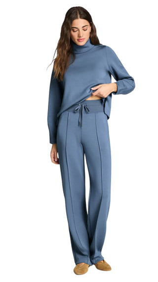 AirEssentials Luxe Straight Leg Pant - Rain