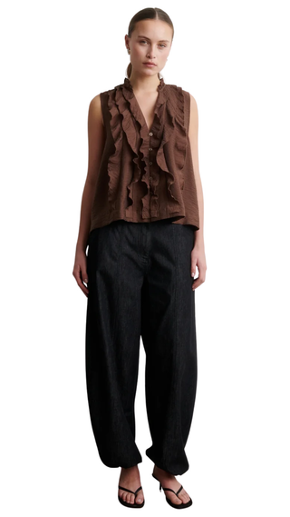 Rayna Frill Top, Carafe