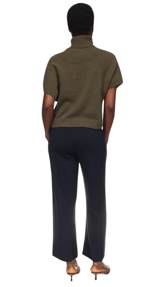 Christina Tank, Olive