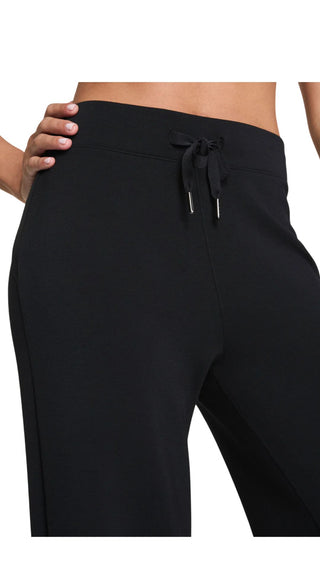 Air Essentials Wide Leg Pant - Very Black